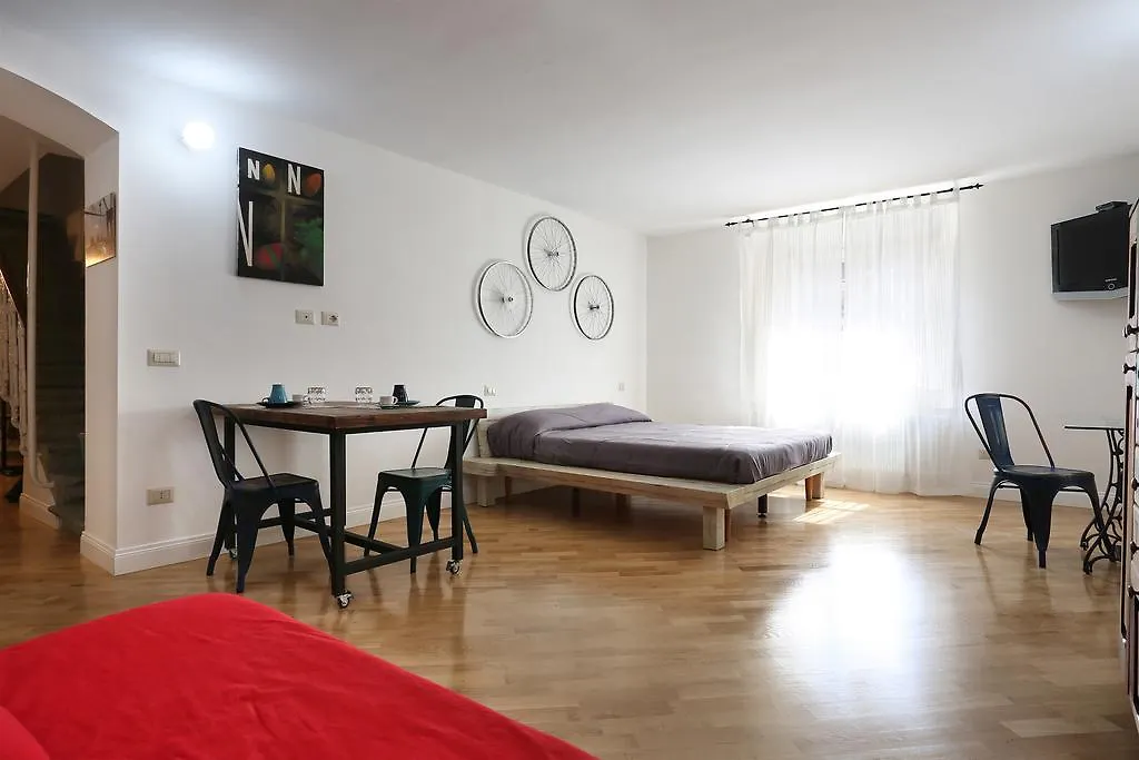 Flora Apartment Florence