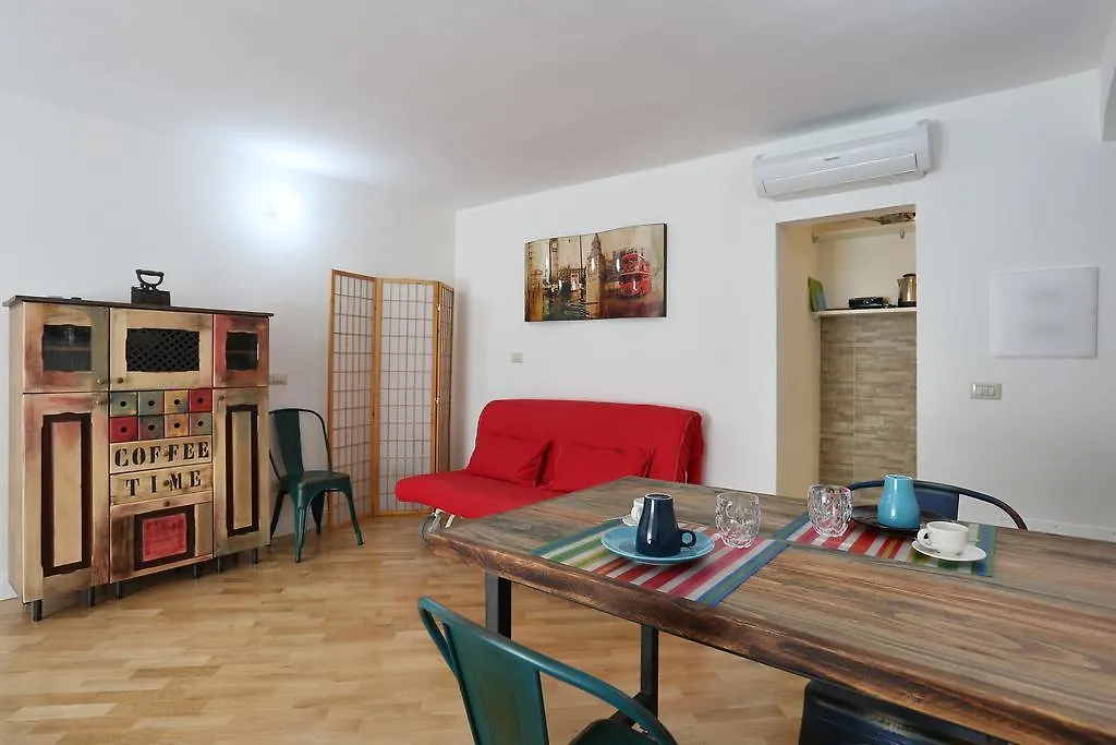 Flora Apartment Florence